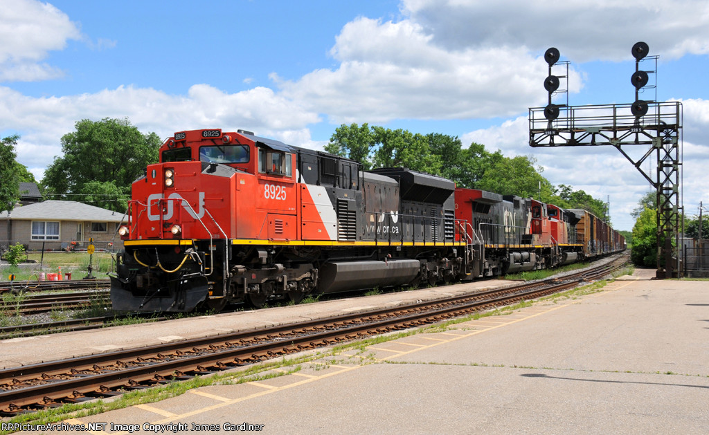 CN 385